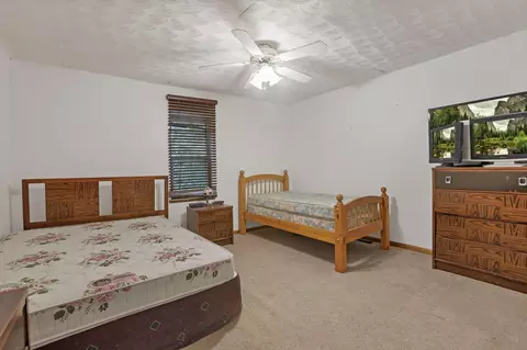Bedroom - 20761 Rauber Rd, Logan, OH 43138 photo 6 of 7