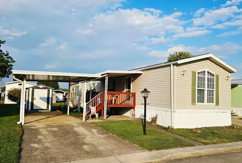 678 Robinson Rd SE, Washington Court House, OH 43160