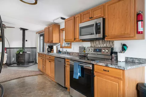 Kitchen - 18596 Harble Griffith Rd, Logan, OH 43138 photo 1 of 2