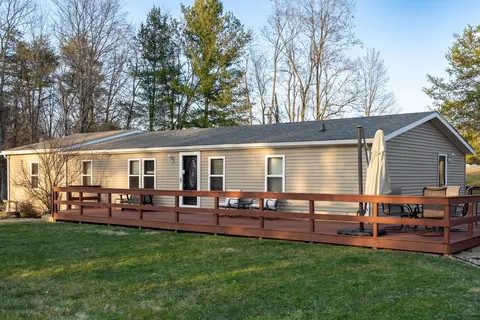 Exterior - 18596 Harble Griffith Rd, Logan, OH 43138 photo 2 of 5