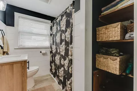 Bath - 106 8th St, Prospect, OH 43342 photo 1 of 3