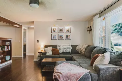 Living - 106 8th St, Prospect, OH 43342 photo 2 of 2