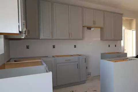 Kitchen - 538 Creekside Loop S, Pataskala, OH 43062 photo 1 of 2