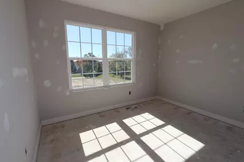 Bedroom - 538 Creekside Loop S, Pataskala, OH 43062 photo 3 of 5