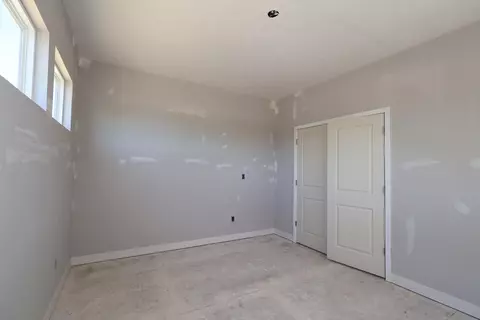 Bedroom - 538 Creekside Loop S, Pataskala, OH 43062 photo 5 of 5