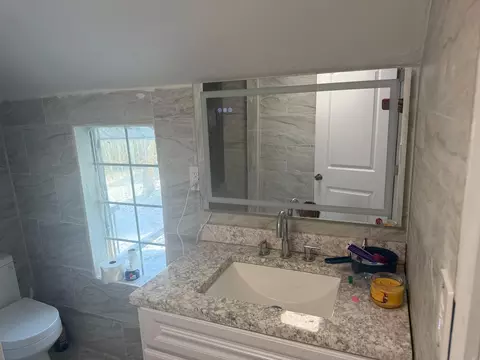 Bath - 1602 Prospect St, Springfield, OH 45503 photo 1 of 2