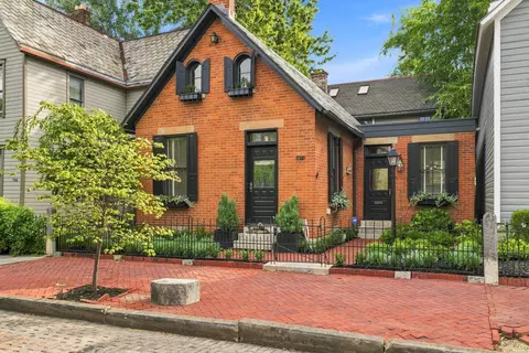792 S 5th St, Columbus, OH 43206
