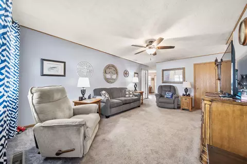 Living - 1250 Grenada Dr, Marion, OH 43302 photo 1 of 1