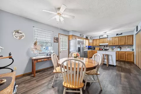 Dining - 1250 Grenada Dr, Marion, OH 43302 photo 1 of 1