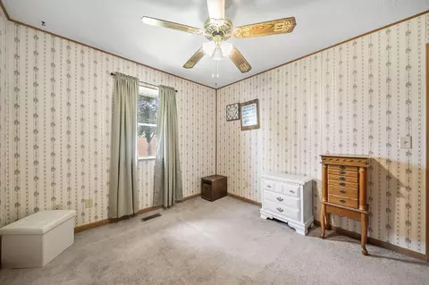 Bedroom - 1250 Grenada Dr, Marion, OH 43302 photo 6 of 8