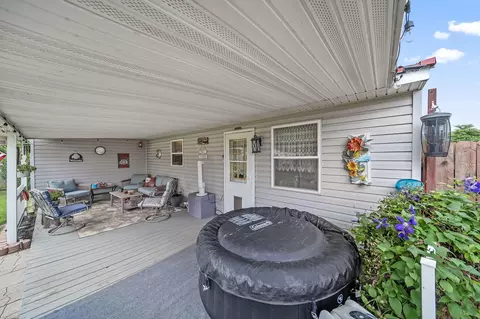 Exterior - 1250 Grenada Dr, Marion, OH 43302 photo 2 of 7