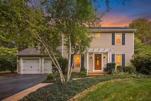 3824 Aqueduct Ct, Columbus, OH 43221