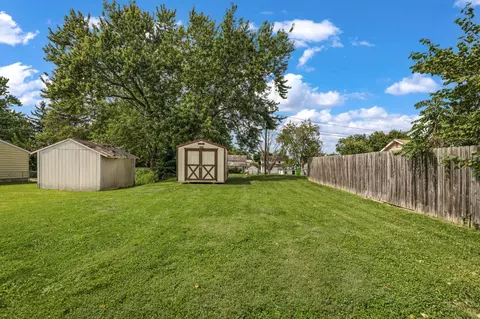 Exterior - 121 Fairview Blvd, Circleville, OH 43113 photo 5 of 5