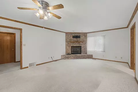 Living - 1792 Westminster Rd, Marion, OH 43302 photo 1 of 3