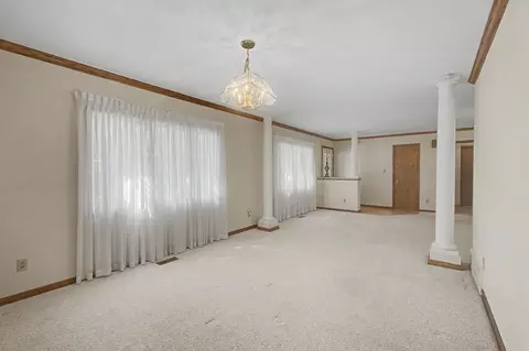 Living - 1792 Westminster Rd, Marion, OH 43302 photo 3 of 3