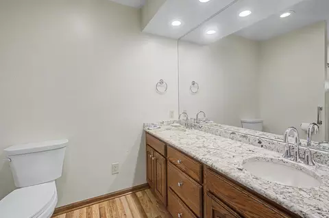 Bath - 1792 Westminster Rd, Marion, OH 43302 photo 1 of 5