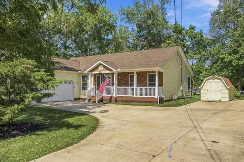 210 Nichols St, Cardington, OH 43315