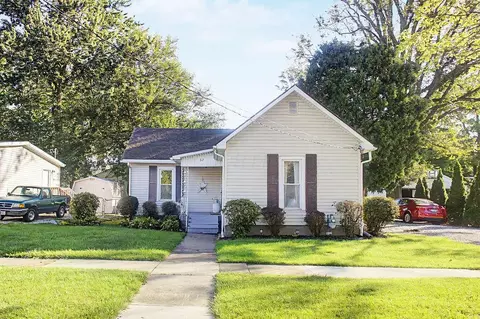 62 S Preston St, Centerburg, OH 43011
