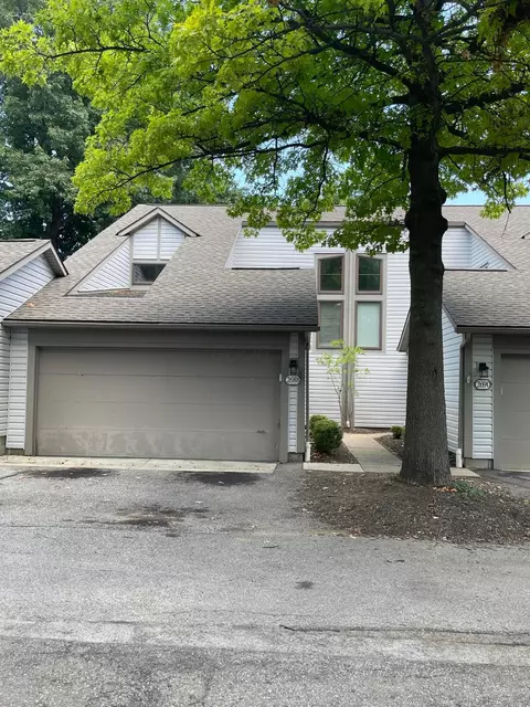 2688 Woodland Trail Dr #9, Columbus, OH 43231