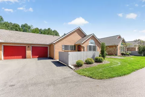 5740 Black Walnut Dr, Gahanna, OH 43230