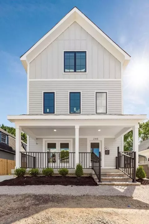 245 E Redbud Aly, Columbus, OH 43206