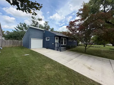 2590 Swansea Rd, Columbus, OH 43221