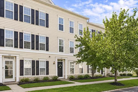 7163 Billy Goat Dr #48, New Albany, OH 43054