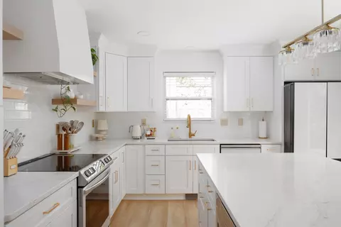 4184 Salem Dr, Columbus, OH 43228