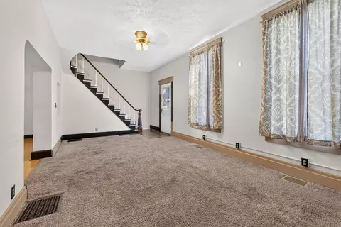 Living - 309 N Main St, De Graff, OH 43318 photo 3 of 10