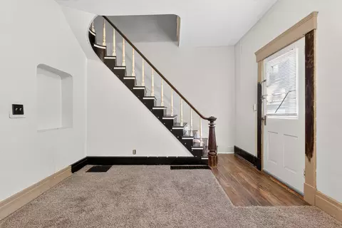 Entry Way - 309 N Main St, De Graff, OH 43318 photo 1 of 5