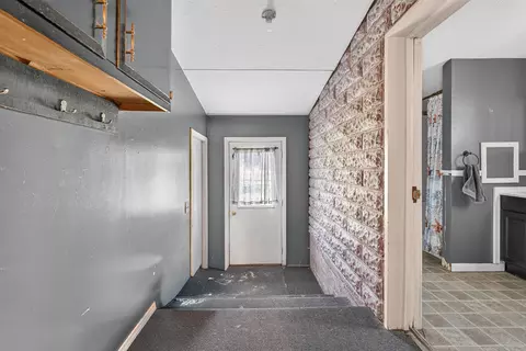 Entry Way - 309 N Main St, De Graff, OH 43318 photo 4 of 5