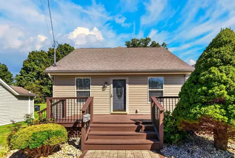 Exterior - 16 E Mitchell St, Jackson, OH 45640 photo 3 of 11