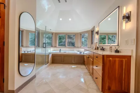 Bath - 7601 Perry Rd, Delaware, OH 43015 photo 3 of 10