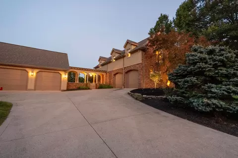 Exterior - 7601 Perry Rd, Delaware, OH 43015 photo 9 of 11