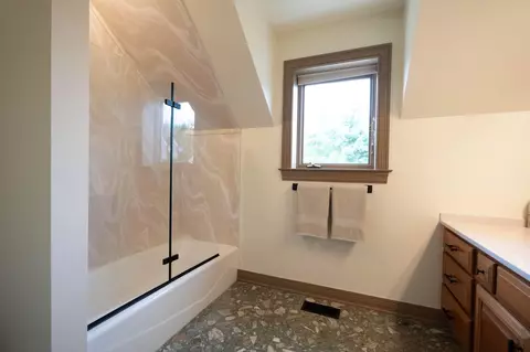 Bath - 7601 Perry Rd, Delaware, OH 43015 photo 8 of 10