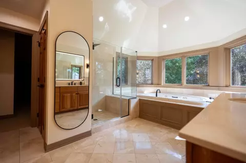 Bath - 7601 Perry Rd, Delaware, OH 43015 photo 4 of 10