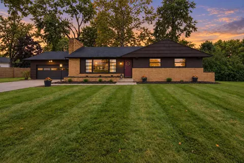 2611 Bethel Rd, Columbus, OH 43220