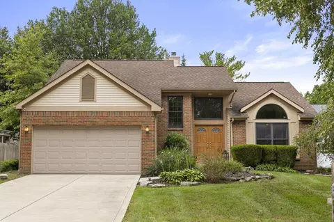 394 Meadow View Dr, Powell, OH 43065