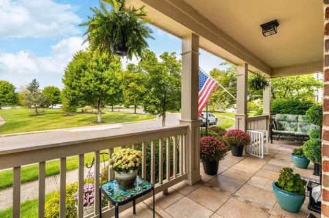 722 Olde Mill Dr, Westerville, OH 43082