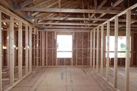 Entry Way - 1128 Brittany Dr, Delaware, OH 43015 photo 2 of 2