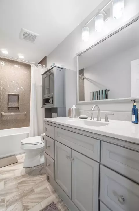 Bath - 5319 Killdeer Ct, Orient, OH 43146 photo 7 of 8