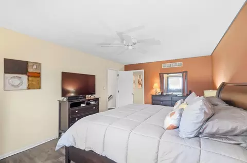 Bedroom - 5319 Killdeer Ct, Orient, OH 43146 photo 3 of 7