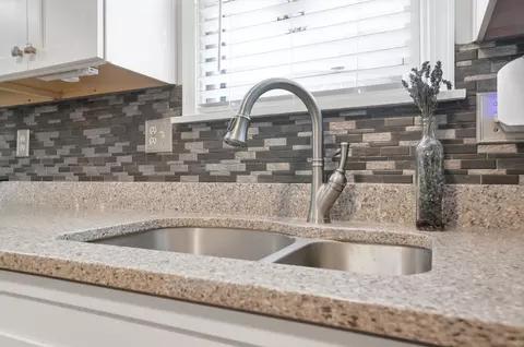 Kitchen - 5319 Killdeer Ct, Orient, OH 43146 photo 5 of 5