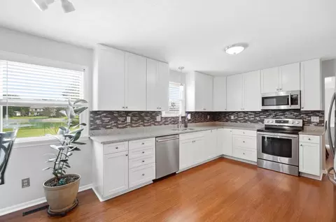 Kitchen - 5319 Killdeer Ct, Orient, OH 43146 photo 1 of 5