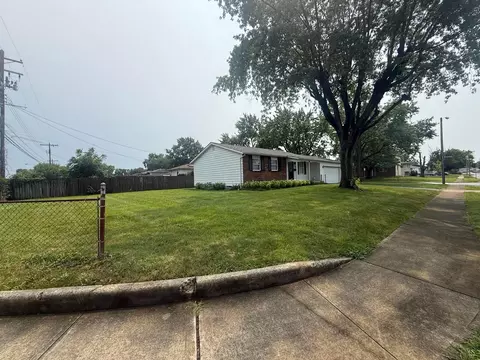 3060 Dunloe Rd, Columbus, OH 43232 photo 2