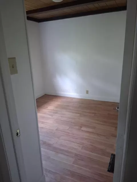64 Spring St, Glouster, OH 45732 photo 8