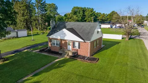 691 Jefferson St, Utica, OH 43080
