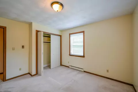 Bedroom - 6908 Lemaster Rd, Athens, OH 45701 photo 9 of 10