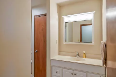 Bath - 6908 Lemaster Rd, Athens, OH 45701 photo 1 of 5