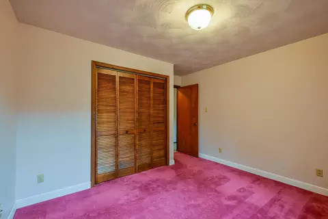 Bedroom - 6908 Lemaster Rd, Athens, OH 45701 photo 3 of 10